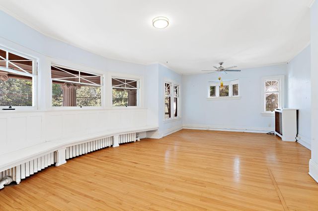 3013 James Avenue S, Minneapolis, MN 55408