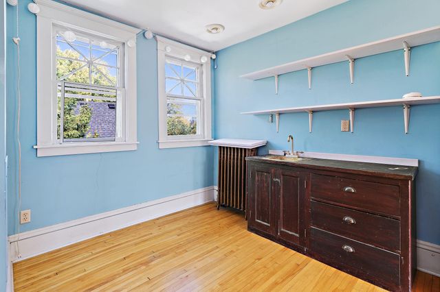 3013 James Avenue S, Minneapolis, MN 55408