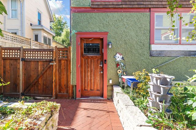 3013 James Avenue S, Minneapolis, MN 55408