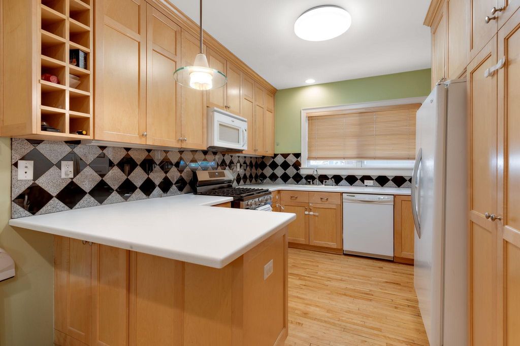 3013 James Avenue S, Minneapolis, MN 55408 — photo 5