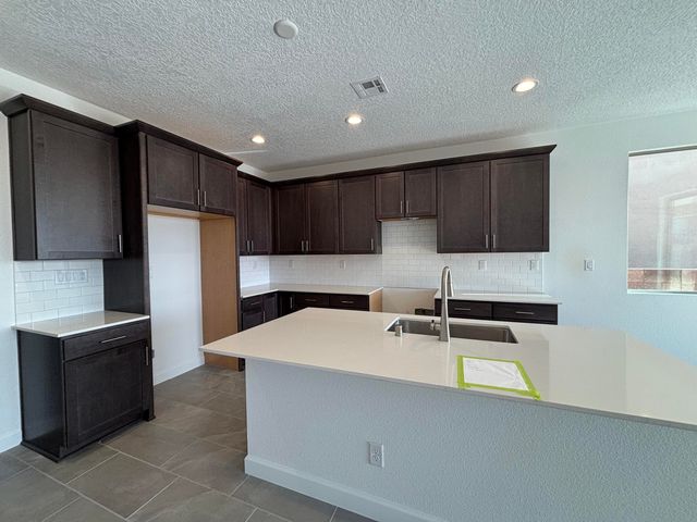 3145 Wolf Tail Loop NE, Rio Rancho, NM 87144