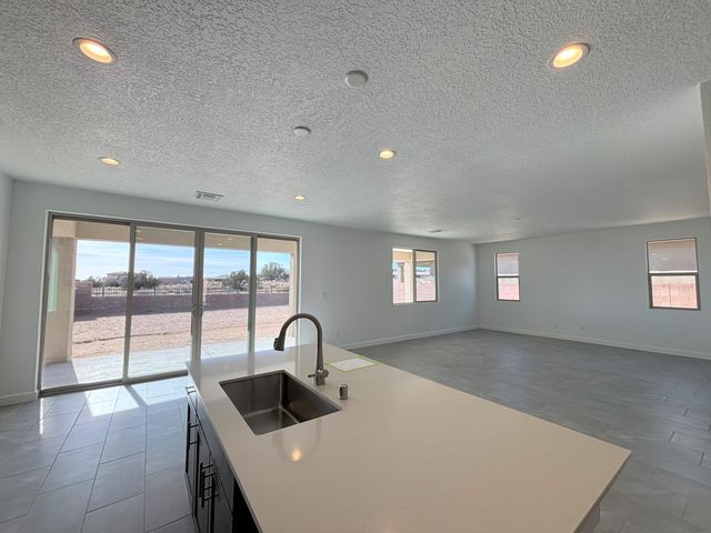 3145 Wolf Tail Loop NE, Rio Rancho, NM 87144
