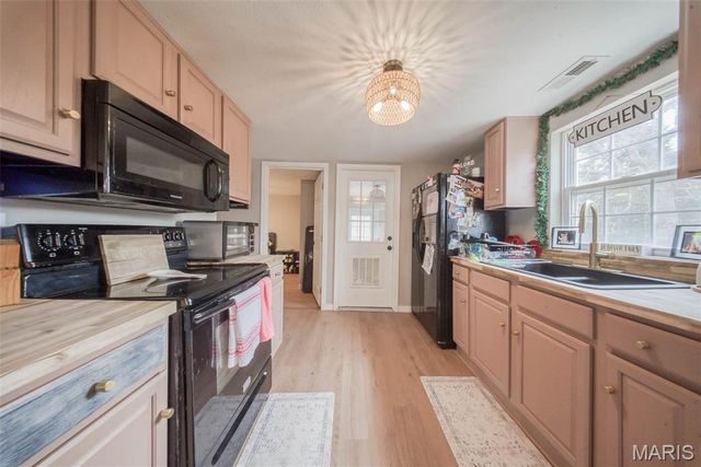 11275 County Road 3030, Rolla, MO 65401