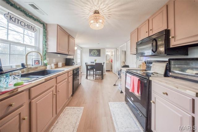 11275 County Road 3030, Rolla, MO 65401