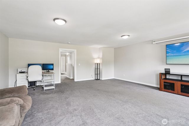 15402 41st Avenue E, Tacoma, WA 98446