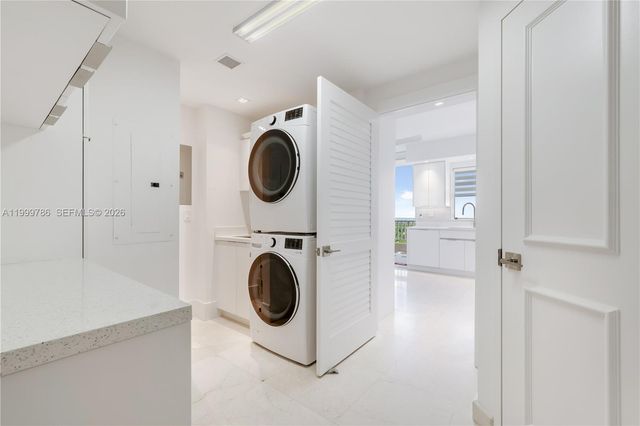 789 Crandon Blvd 1003, Key Biscayne, FL 33149