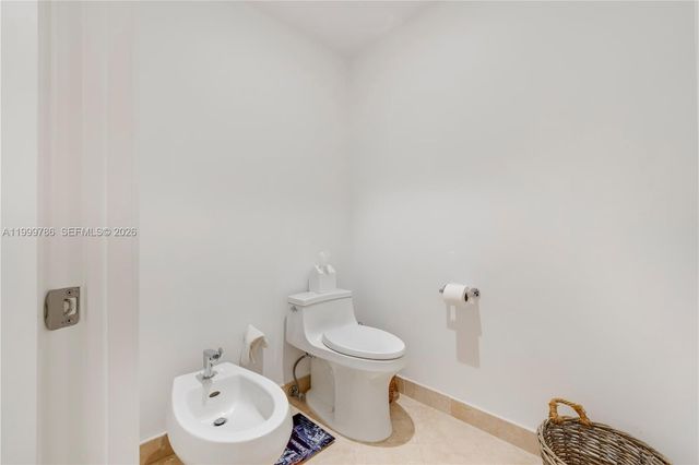 789 Crandon Blvd 1003, Key Biscayne, FL 33149