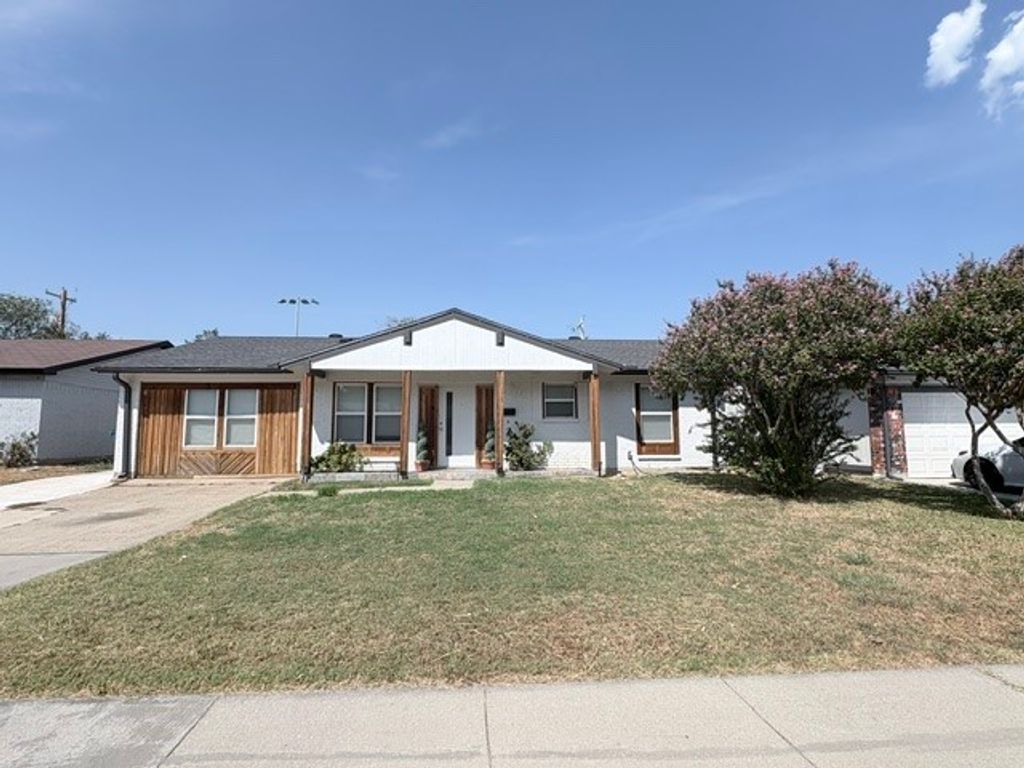 701 Sweetbriar, Lewisville, TX 75067 — photo 2