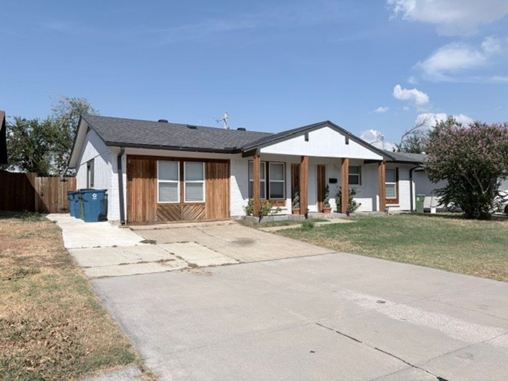 701 Sweetbriar, Lewisville, TX 75067 — photo 4