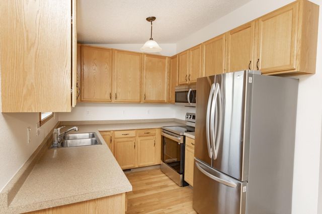 5964 24th Street S, Fargo, ND 58104