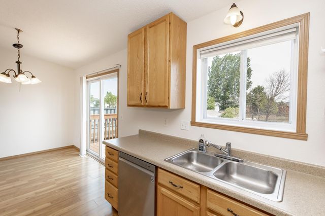 5964 24th Street S, Fargo, ND 58104