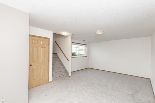 5964 24th Street S, Fargo, ND 58104