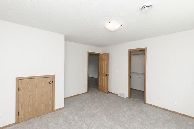 5964 24th Street S, Fargo, ND 58104