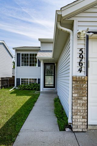 5964 24th Street S, Fargo, ND 58104
