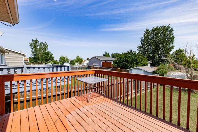 5964 24th Street S, Fargo, ND 58104