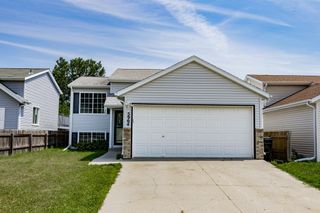 5964 24th Street S, Fargo, ND 58104