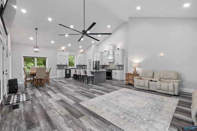 1218 Fitts Ferry Road, Gadsden, AL 35901