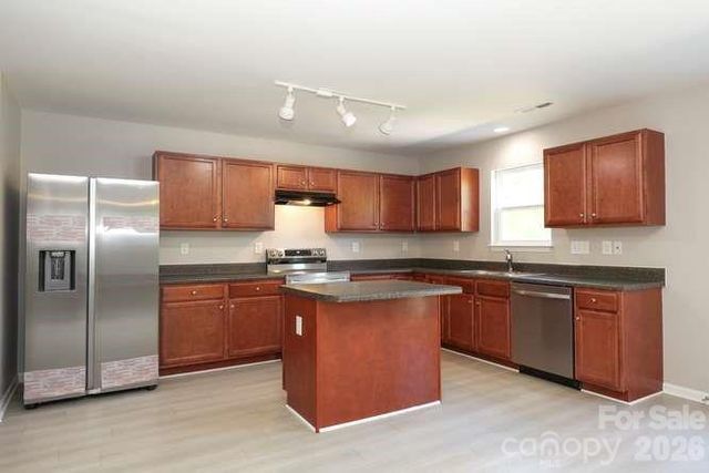 1212 Catawba Run, Lowell, NC 28098