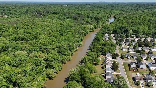 1212 Catawba Run, Lowell, NC 28098