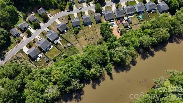 1212 Catawba Run, Lowell, NC 28098