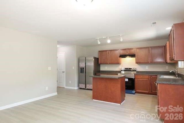 1212 Catawba Run, Lowell, NC 28098