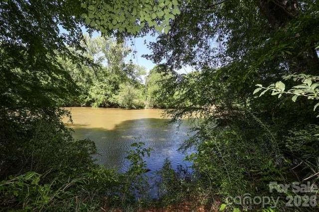 1212 Catawba Run, Lowell, NC 28098