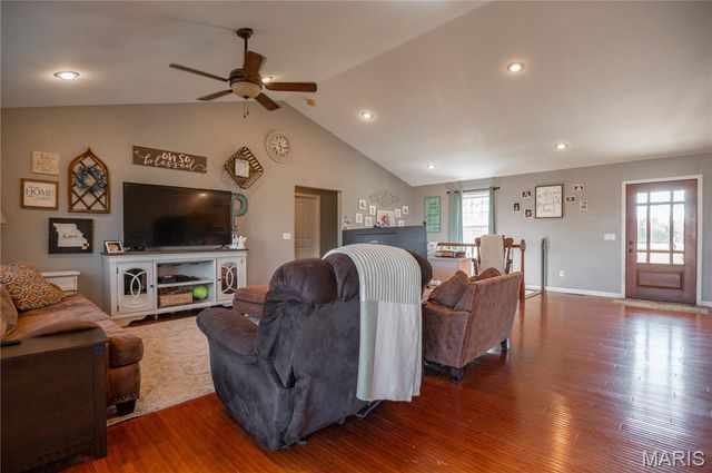 16501 County Road 420, Bloomfield, MO 63825