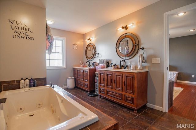 16501 County Road 420, Bloomfield, MO 63825