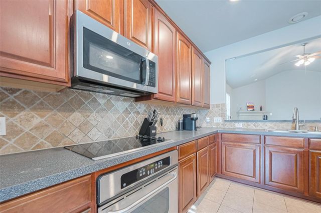 2610 Golden Creek Lane, Pearland, TX 77584
