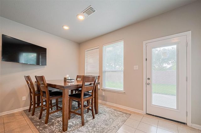 2610 Golden Creek Lane, Pearland, TX 77584