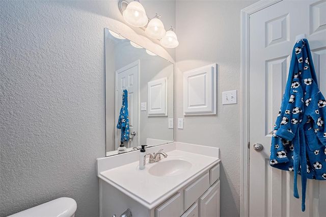 2610 Golden Creek Lane, Pearland, TX 77584