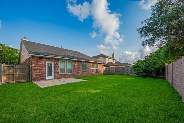 2610 Golden Creek Lane, Pearland, TX 77584