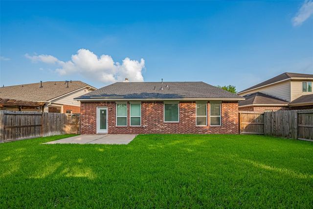2610 Golden Creek Lane, Pearland, TX 77584