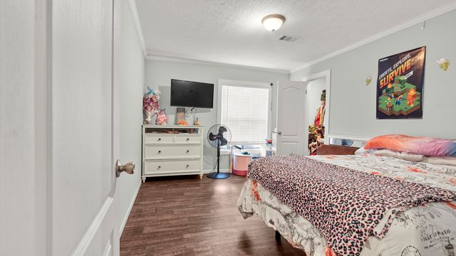 834 Paradise Island Drive, Defuniak Springs, FL 32433