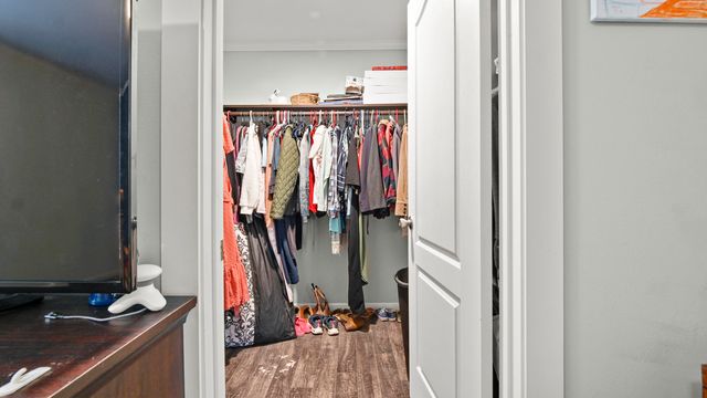 834 Paradise Island Drive, Defuniak Springs, FL 32433