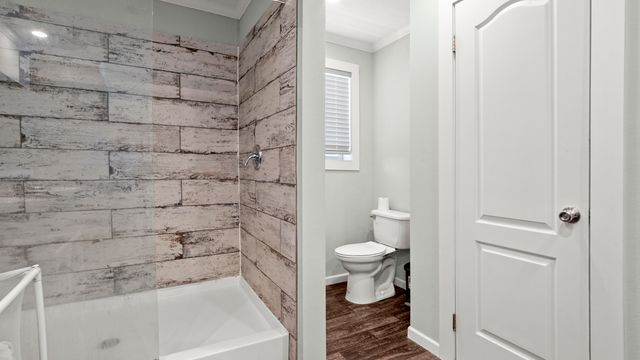 834 Paradise Island Drive, Defuniak Springs, FL 32433