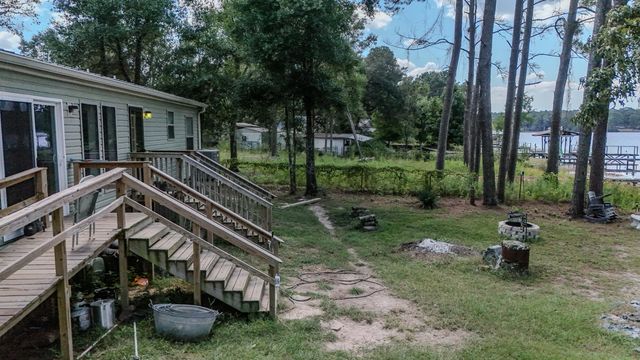 834 Paradise Island Drive, Defuniak Springs, FL 32433