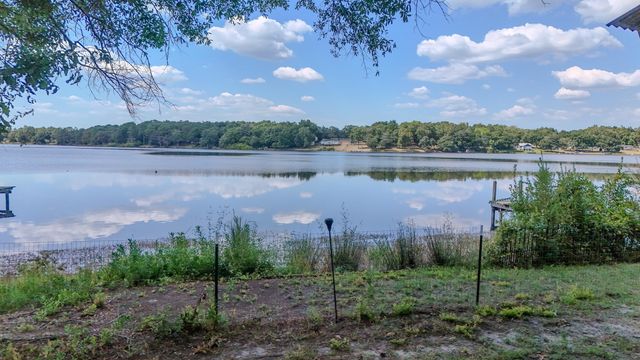 834 Paradise Island Drive, Defuniak Springs, FL 32433