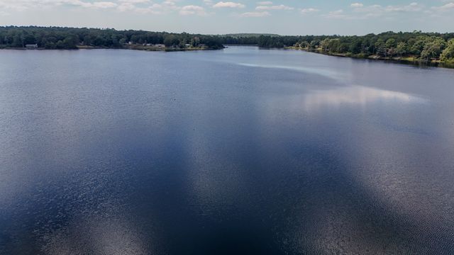 834 Paradise Island Drive, Defuniak Springs, FL 32433