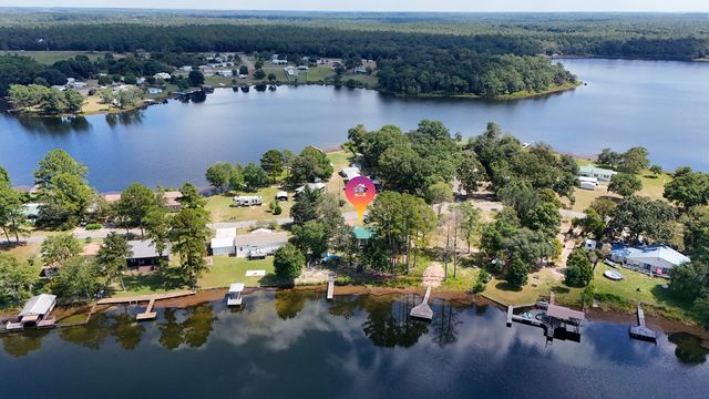 834 Paradise Island Drive, Defuniak Springs, FL 32433