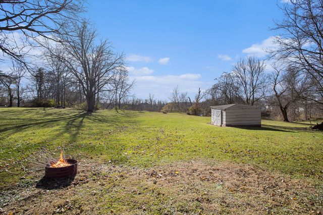 737 W Capital Avenue, Bellevue, MI 49021