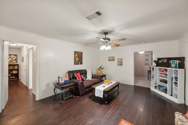 1012 Keith Drive, Hurst, TX 76053