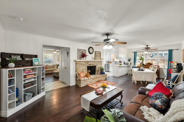 1012 Keith Drive, Hurst, TX 76053