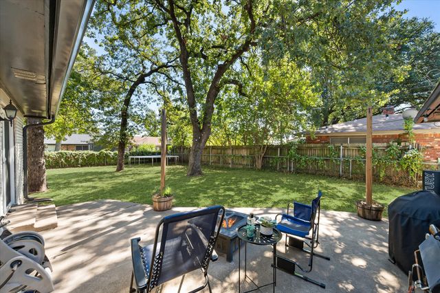 1012 Keith Drive, Hurst, TX 76053