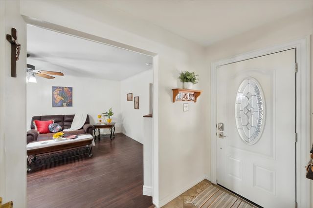 1012 Keith Drive, Hurst, TX 76053
