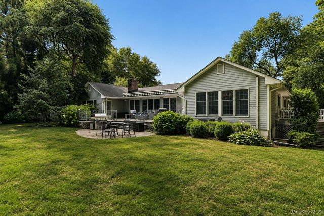 24 Vanad Drive, East Hills, NY 11576