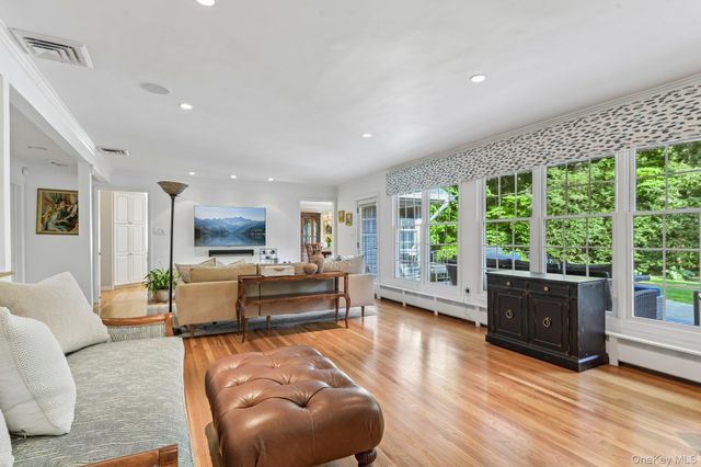 24 Vanad Drive, East Hills, NY 11576