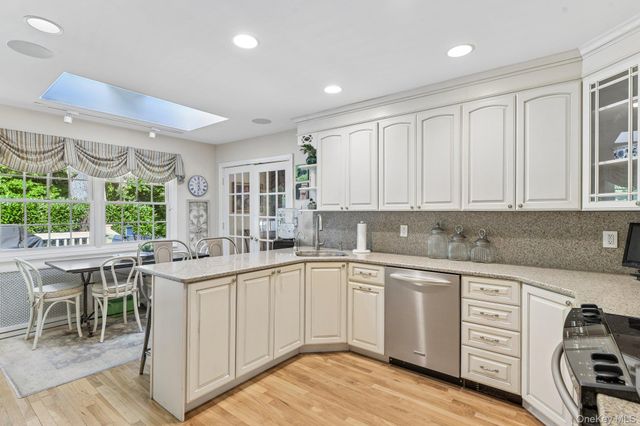 24 Vanad Drive, East Hills, NY 11576