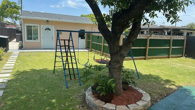 550 NW 43rd Place, Miami, FL 33126
