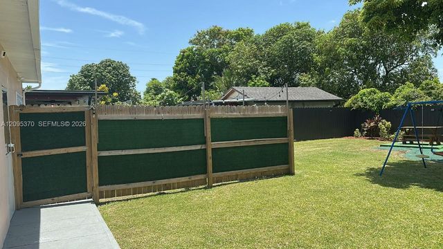 550 NW 43rd Place, Miami, FL 33126